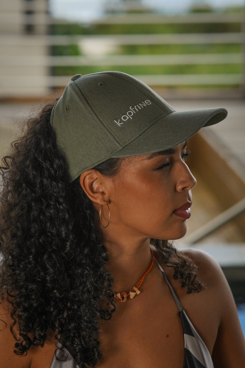 VERT JEAN curly cap